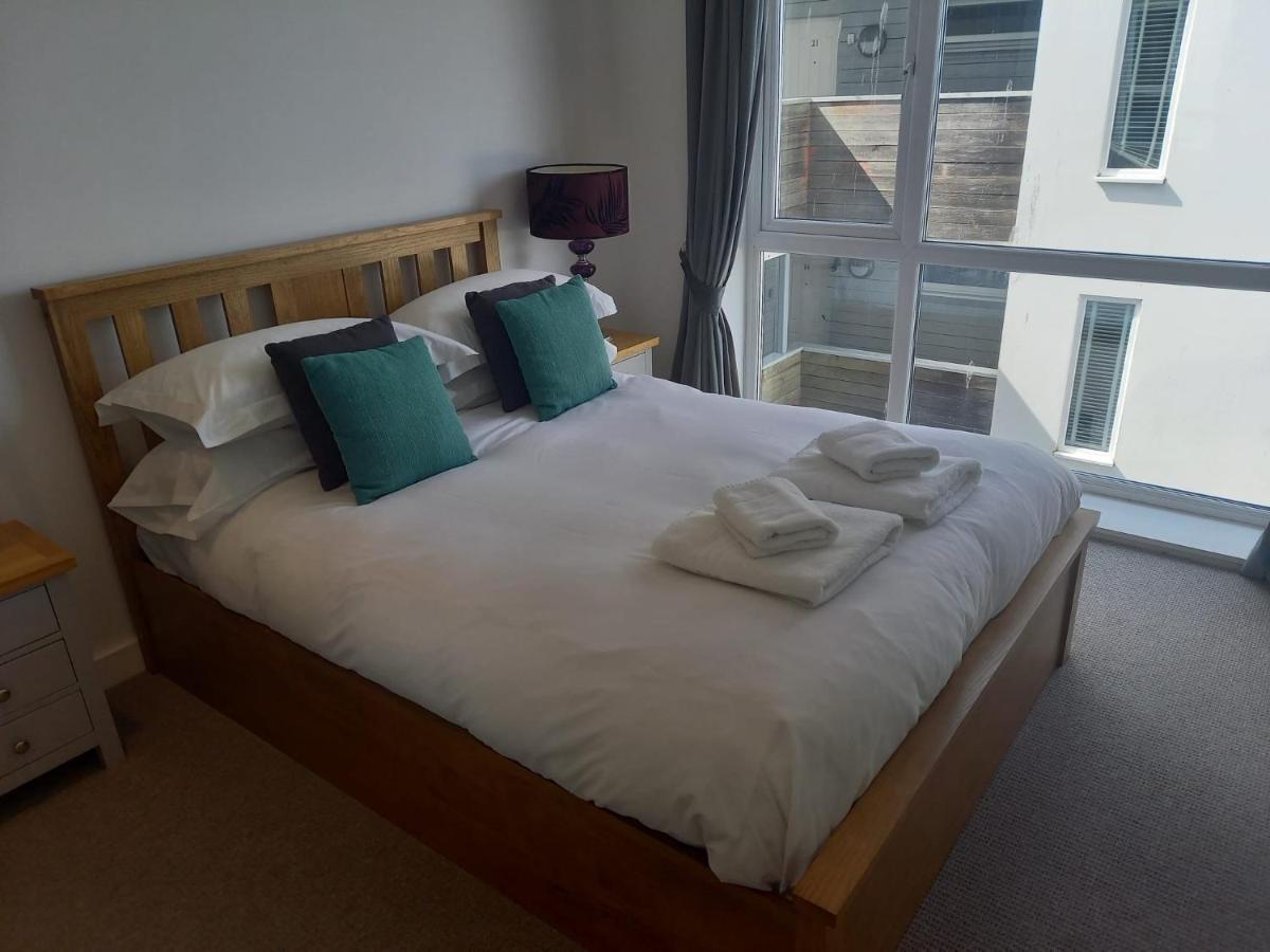 The Towan Lookout Apartman New Quay Kültér fotó